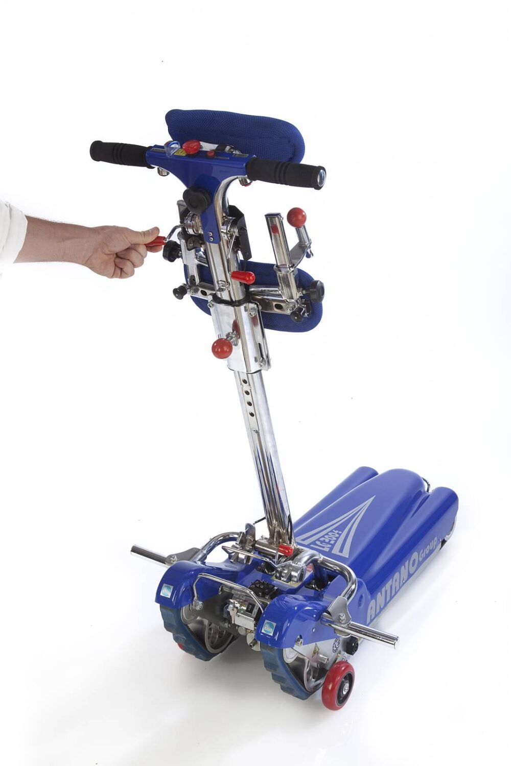 POMŮCKOV Pásový schodolez LG 2004