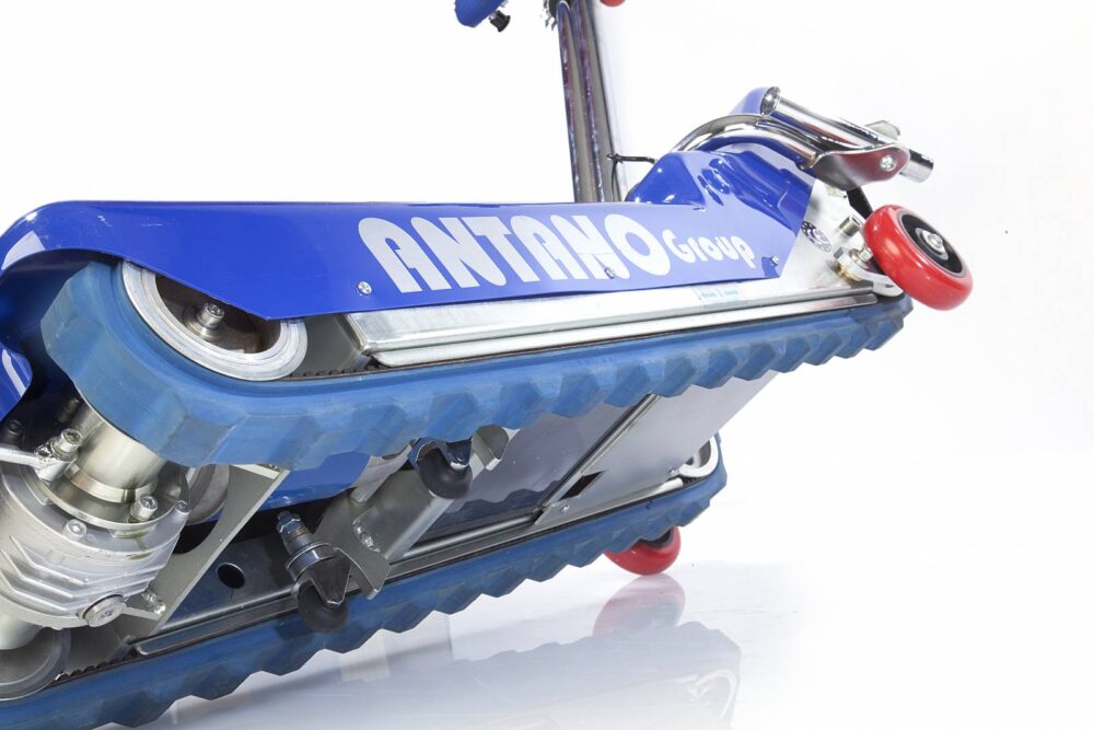 POMŮCKOV Pásový schodolez LG 2004