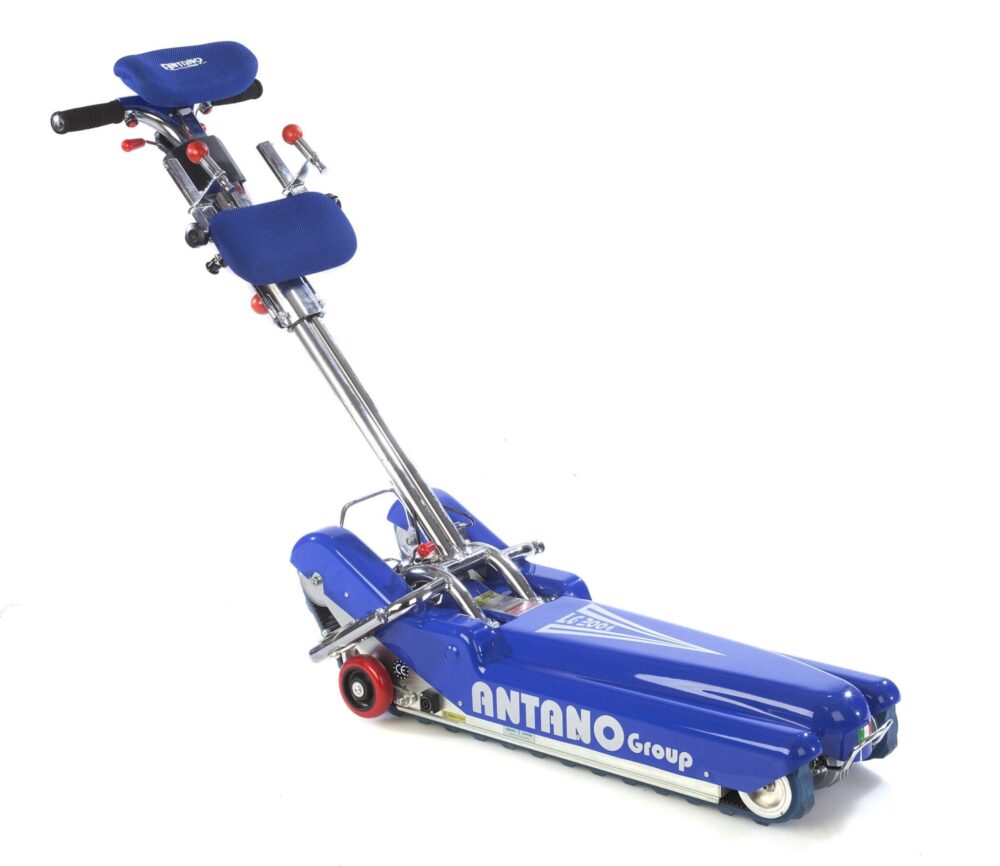 POMŮCKOV Pásový schodolez LG 2004