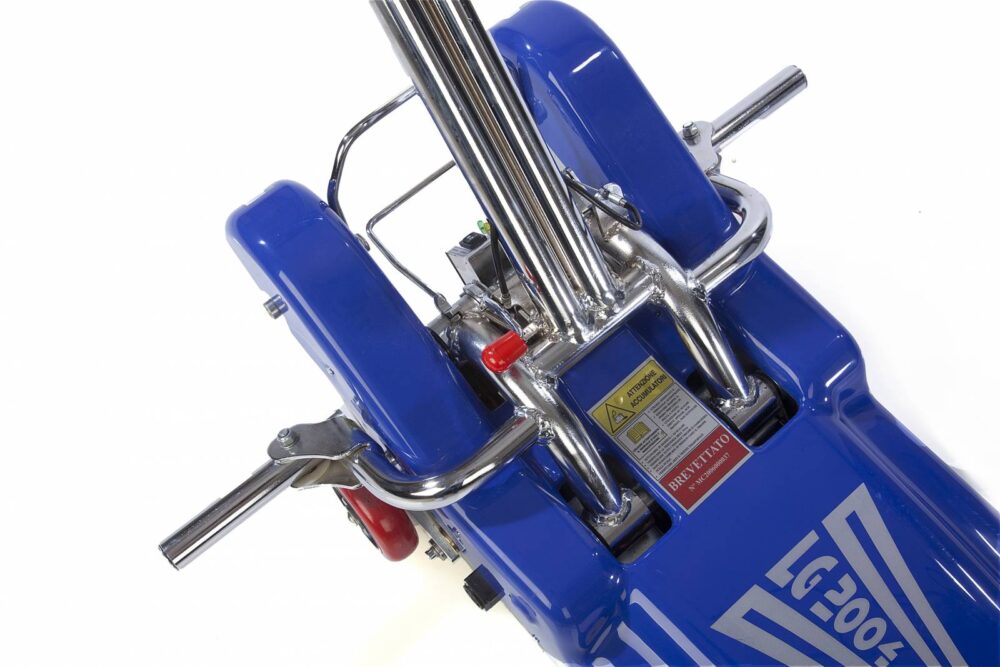 POMŮCKOV Pásový schodolez LG 2004