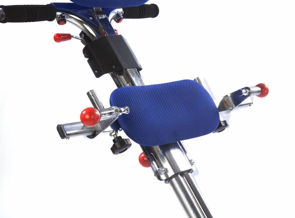 POMŮCKOV Pásový schodolez LG 2004