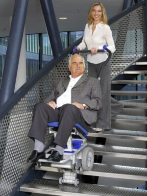 Kolečkový schodolez, zvláštní pomůcka, přeprava imobilních osob, jako invalidní vozík, bezbariérový
