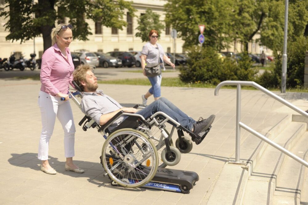 Pásový schodolez Liftkar PTR