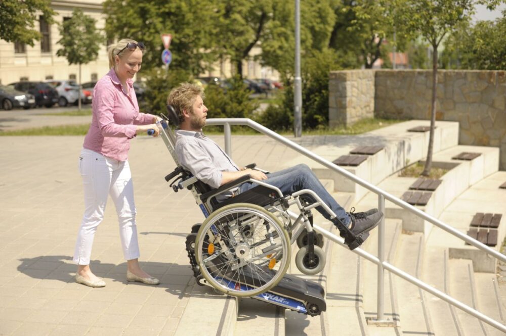 Pásový schodolez Liftkar PTR