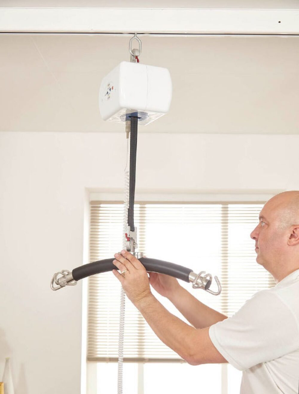 POMŮCKOV Stropní zvedací systém CP200