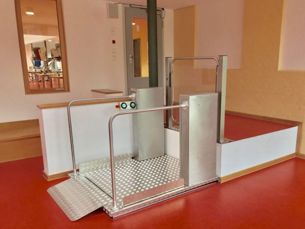 POMŮCKOV svislá zdvihací plošina Herkules