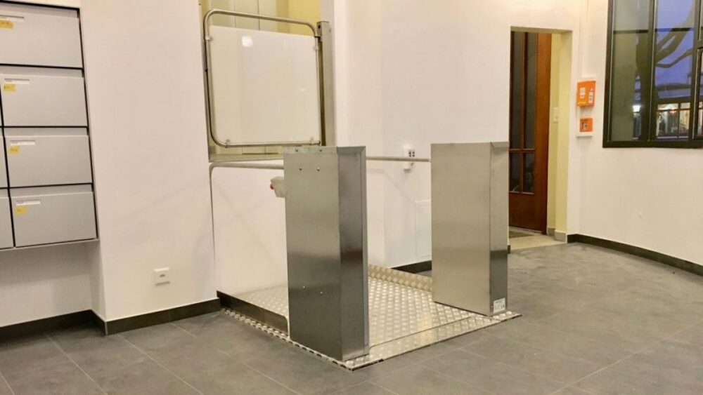 POMŮCKOV svislá zdvihací plošina Herkules