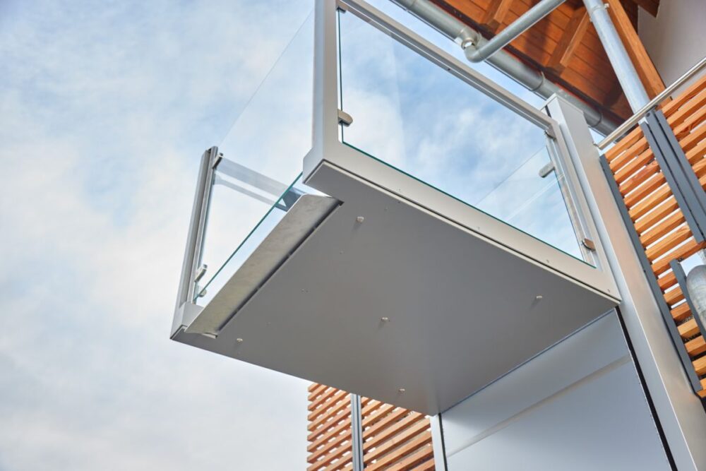 POMŮCKOV svislá zdvihací plošina UnaPorte