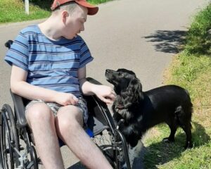 POMŮCKOV pomáhá se sbírkou pro klienta s žádostí o plošinu